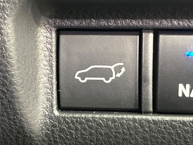 TOYOTA HARRIER HYBRID 2023 Image 31