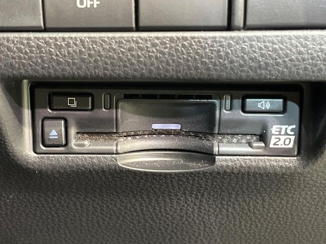 TOYOTA HARRIER HYBRID 2023 Image 31