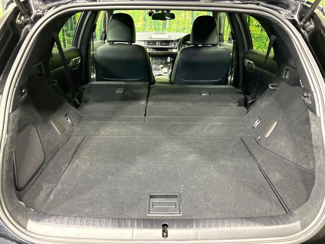 TOYOTA LEXUS CT200H 2015 Image 31