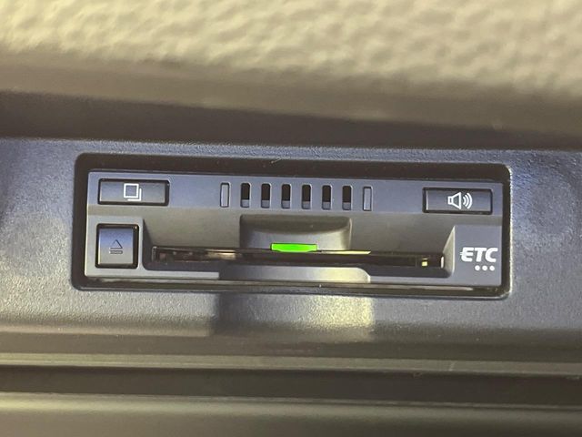 TOYOTA HARRIER HYBRID 2018 Image 31