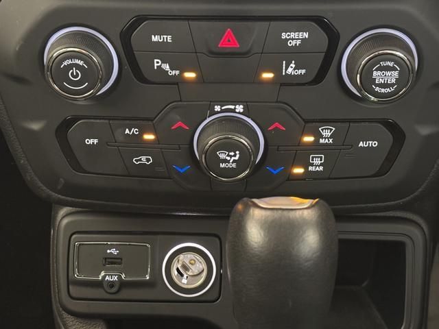 JEEP RENEGADE 2021 Image 31