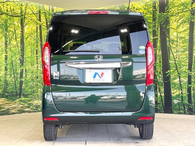 HONDA N BOX 2017 Image 31