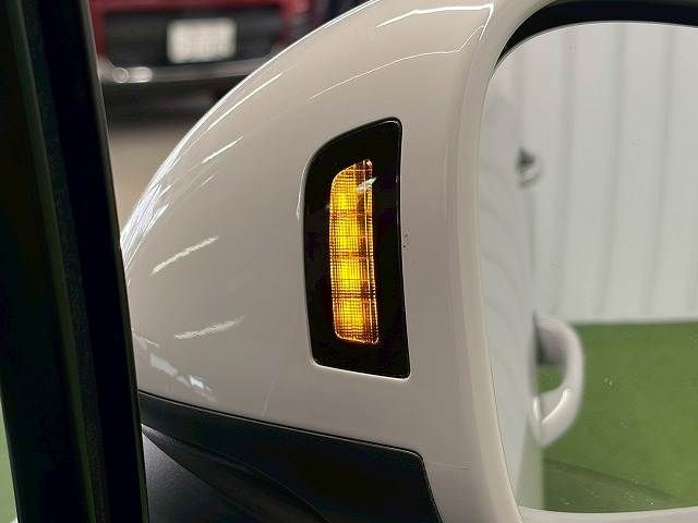 PORSCHE MACAN 2020 Image 31