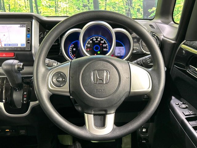 HONDA N BOX CUSTOM 2016 Image 31