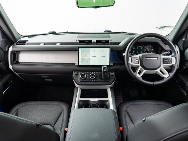 ROVER DEFENDER 2025 Image 31