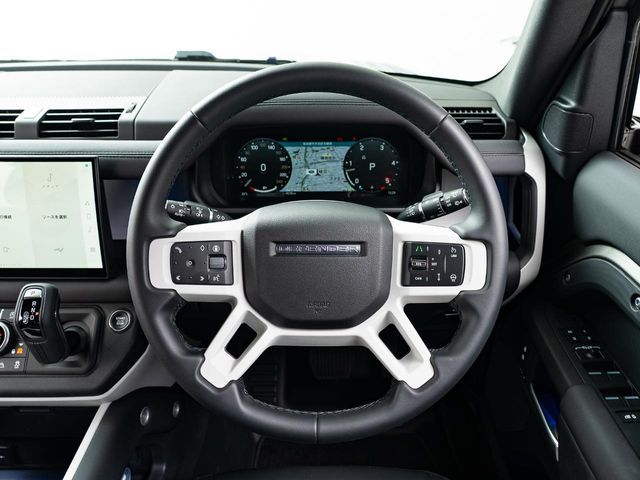 ROVER DEFENDER 2025 Image 31