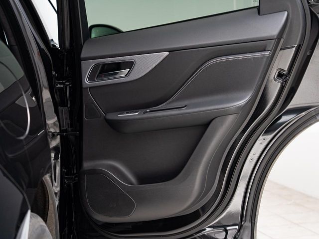 JAGUAR F-PACE 2017 Image 31