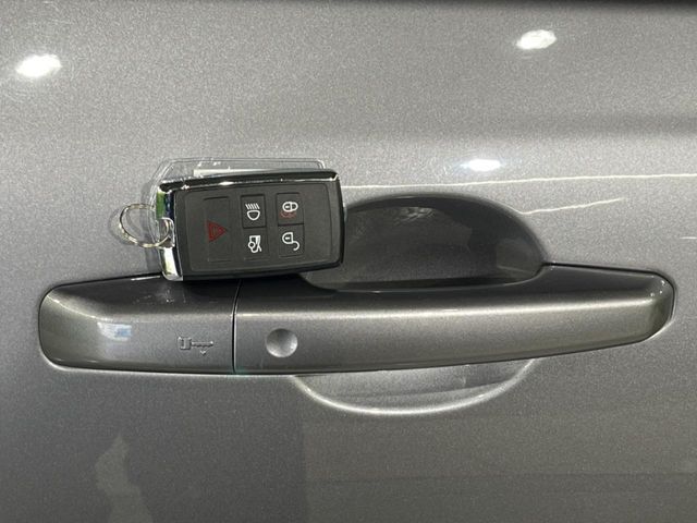 JAGUAR XESERIES 2021 Image 31