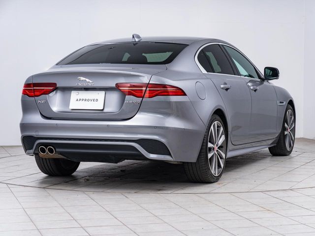 JAGUAR XESERIES 2021 Image 31