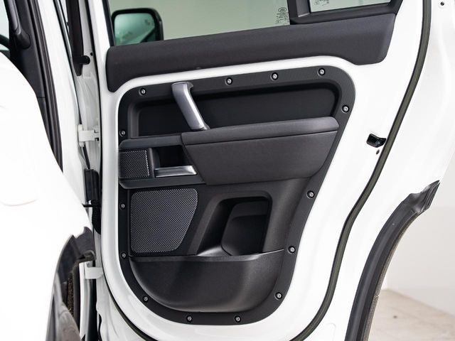 ROVER DEFENDER 2023 Image 31