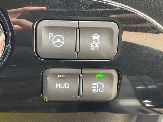 TOYOTA PRIUS 2017 Image 31