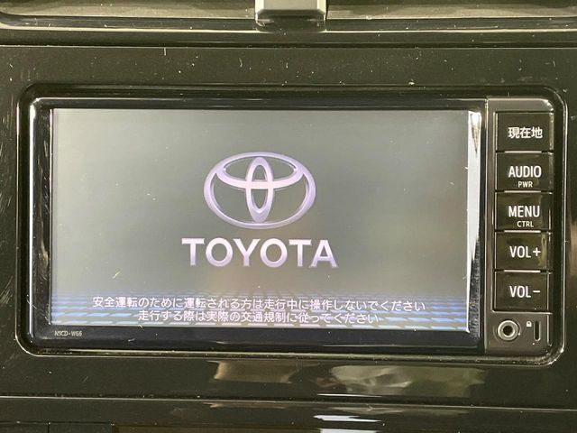 TOYOTA PRIUS 2017 Image 31