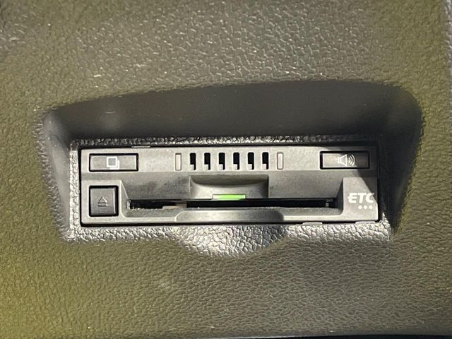 TOYOTA PRIUS 2017 Image 31