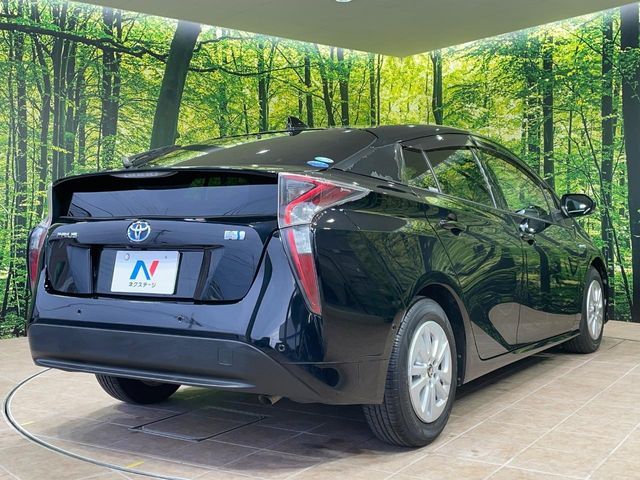 TOYOTA PRIUS 2017 Image 31
