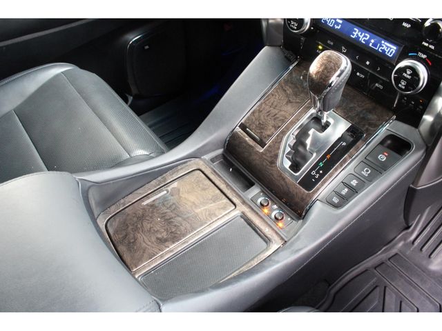 TOYOTA VELLFIRE  HYBRID 4WD 2020 Image 31