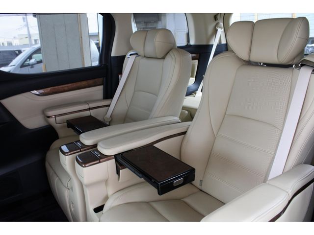 TOYOTA ALPHARD 2016 Image 31