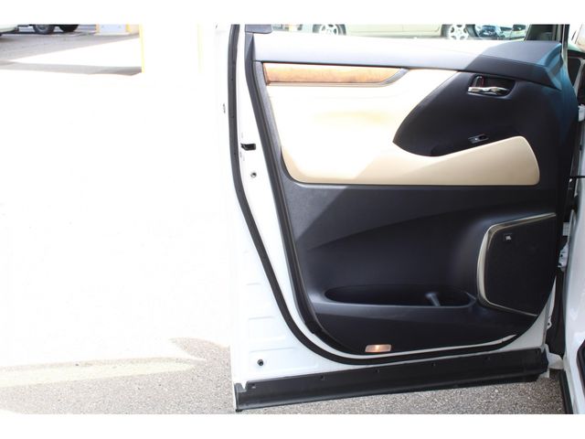 TOYOTA ALPHARD 2016 Image 31