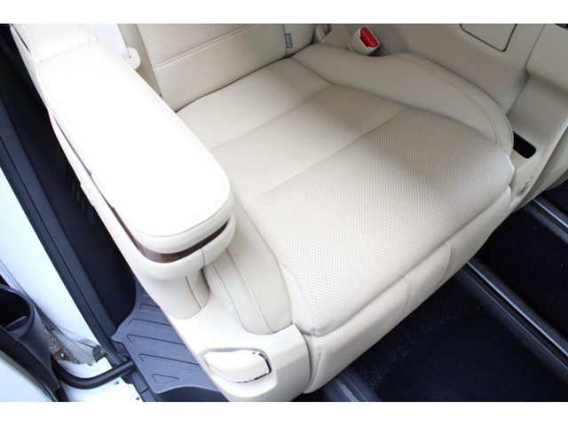 TOYOTA ALPHARD 2016 Image 31