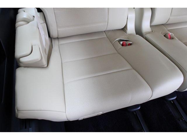 TOYOTA ALPHARD 2016 Image 31