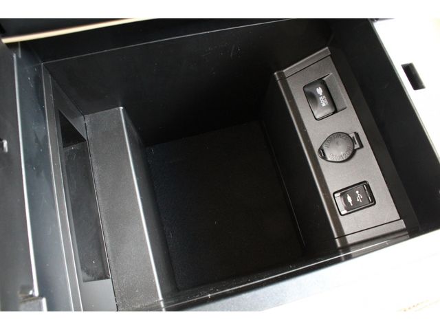 TOYOTA ALPHARD 2016 Image 31