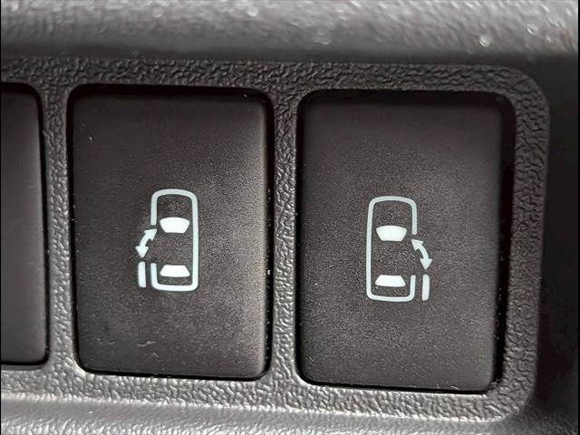 TOYOTA HIACE VAN 2WD 2020 Image 31