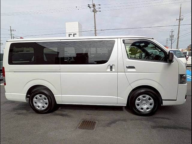 TOYOTA HIACE VAN 2WD 2025 Image 31