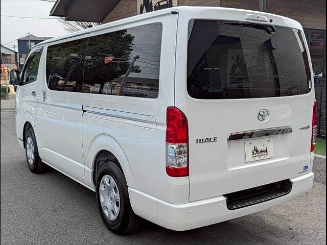 TOYOTA HIACE VAN 2WD 2025 Image 31