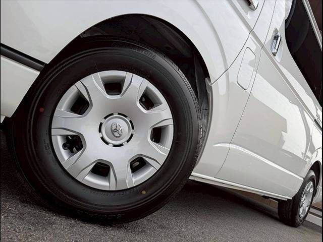 TOYOTA HIACE VAN 2WD 2025 Image 31