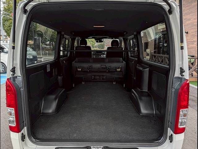 TOYOTA HIACE VAN 2WD 2021 Image 31