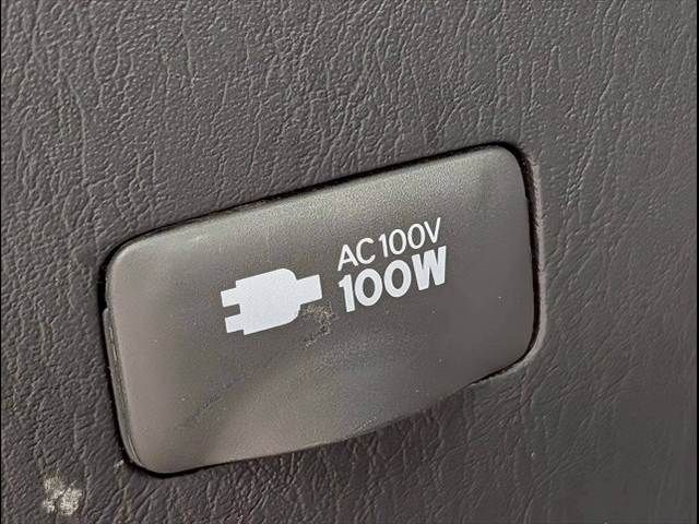 TOYOTA HIACE VAN 2WD 2024 Image 31