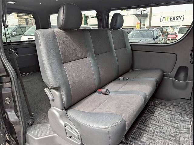 TOYOTA HIACE VAN 2WD 2024 Image 31