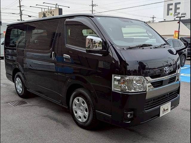 TOYOTA HIACE VAN 2WD 2024 Image 31