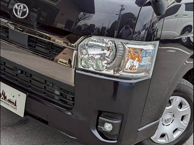 TOYOTA HIACE VAN 2WD 2024 Image 31
