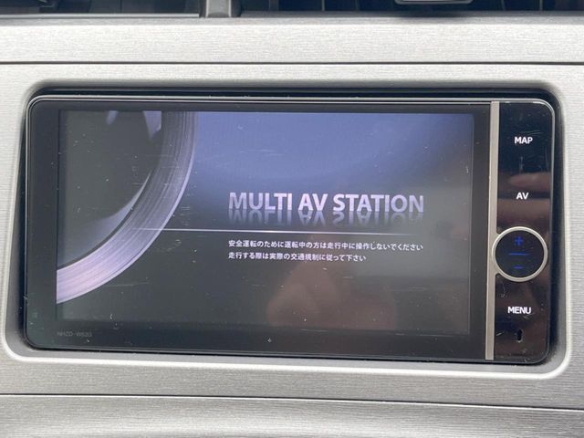 TOYOTA PRIUS 2013 Image 31