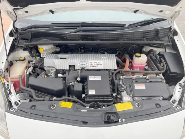 TOYOTA PRIUS 2013 Image 31