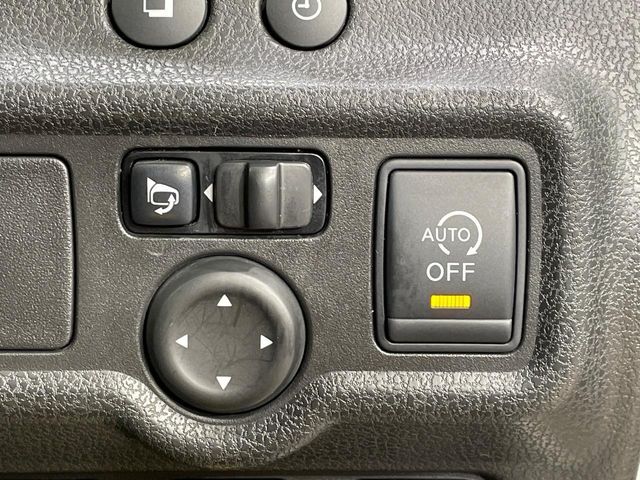 NISSAN NOTE 2013 Image 31