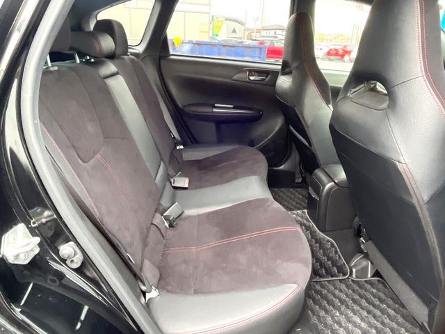 SUBARU IMPREZA 5DOOR 2011 Image 31