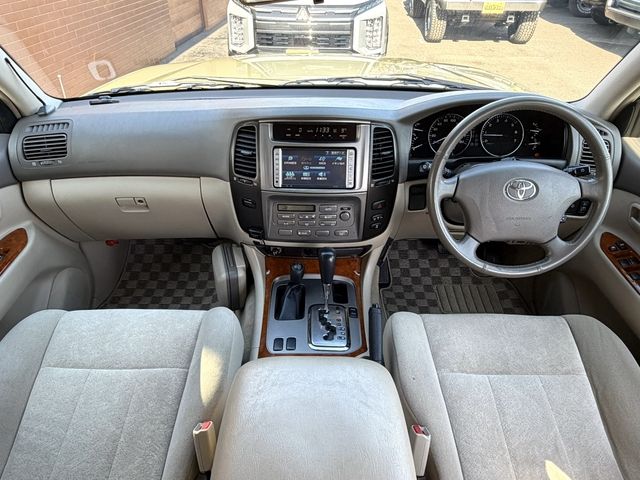 TOYOTA LANDCRUISER WAGON 2006 Image 31