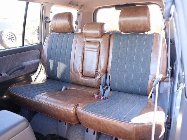 TOYOTA LANDCRUISER PRADO 2000 Image 31