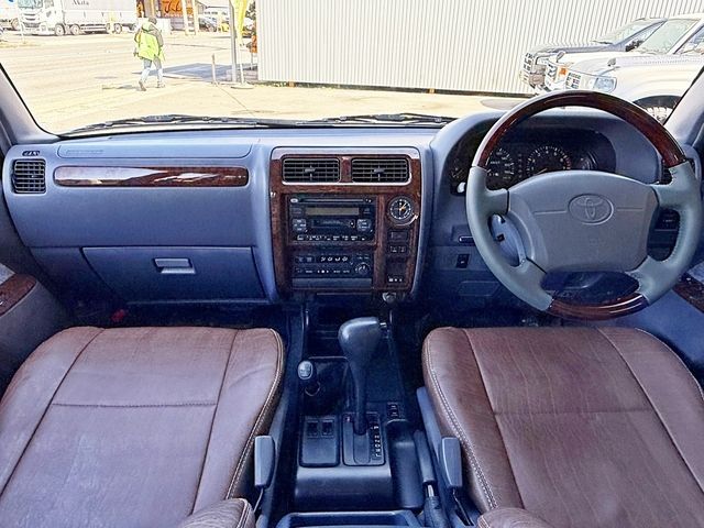 TOYOTA LANDCRUISER PRADO 1997 Image 31