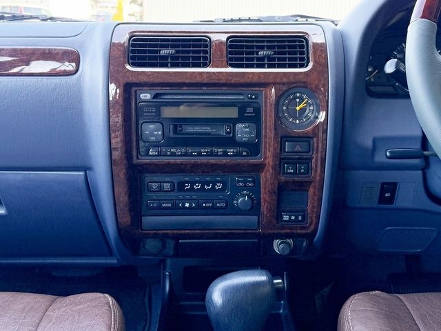 TOYOTA LANDCRUISER PRADO 1997 Image 31
