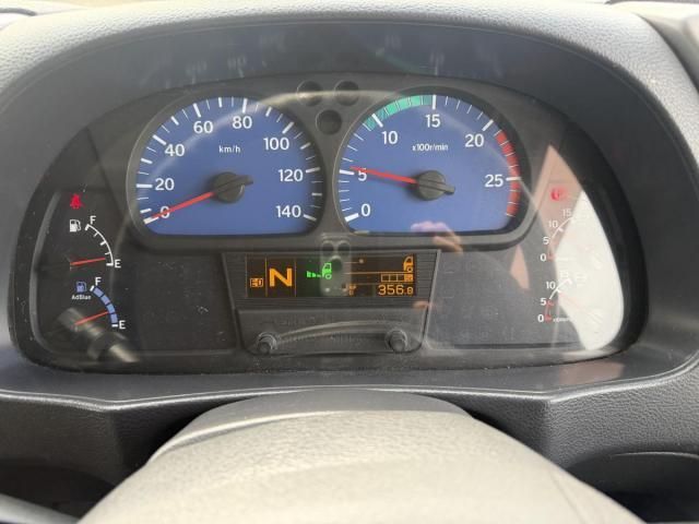 NISSAN DIESEL QUON 2013 Image 31