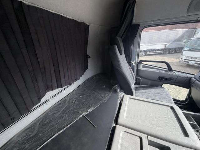 NISSAN DIESEL QUON 2013 Image 31