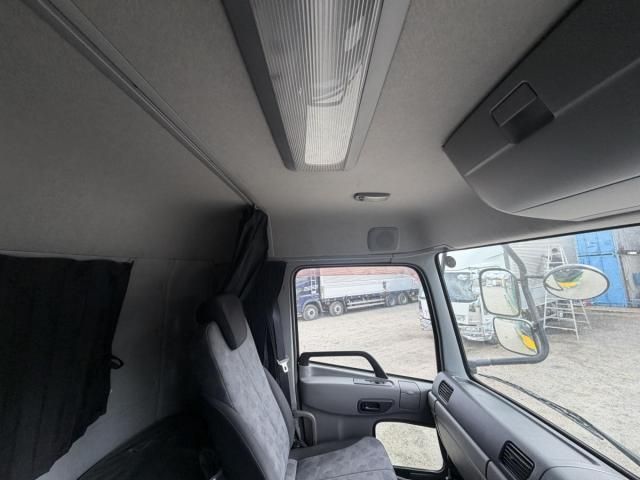 NISSAN DIESEL QUON 2013 Image 31