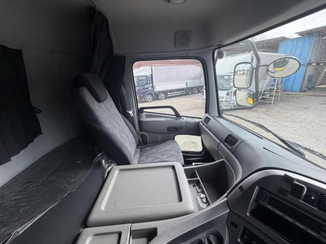 NISSAN DIESEL QUON 2013 Image 31