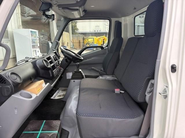 HINO DUTRO 2025 Image 31