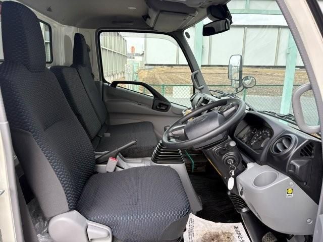 HINO DUTRO 2025 Image 31