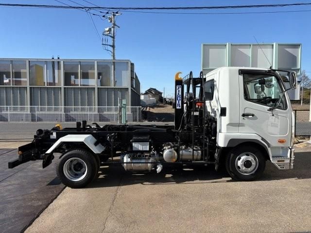 MITSUBISHI FUSOU FIGHTER 2025 Image 31