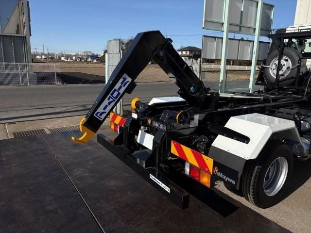 MITSUBISHI FUSOU FIGHTER 2025 Image 31