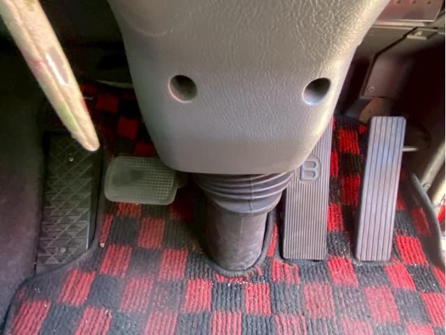 MITSUBISHI FUSOU SUPER GREAT 2015 Image 31